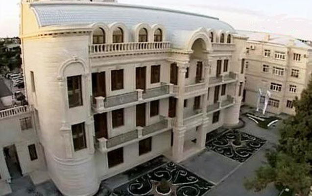 iki-musiqi-mektebinde-kadr-deyisikliyi